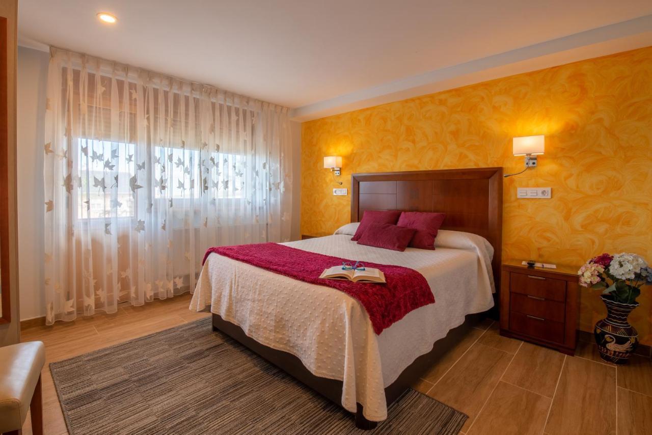 Hotel El Pinar Villapedre Eksteriør billede