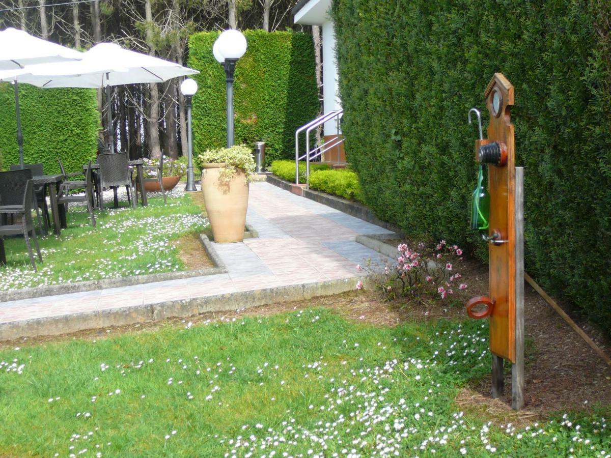 Hotel El Pinar Villapedre Eksteriør billede