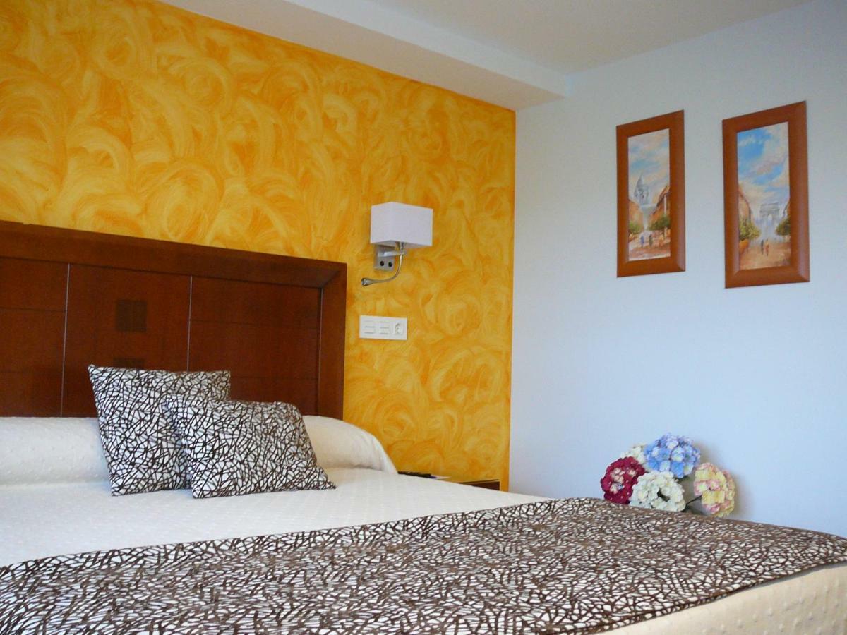 Hotel El Pinar Villapedre Eksteriør billede